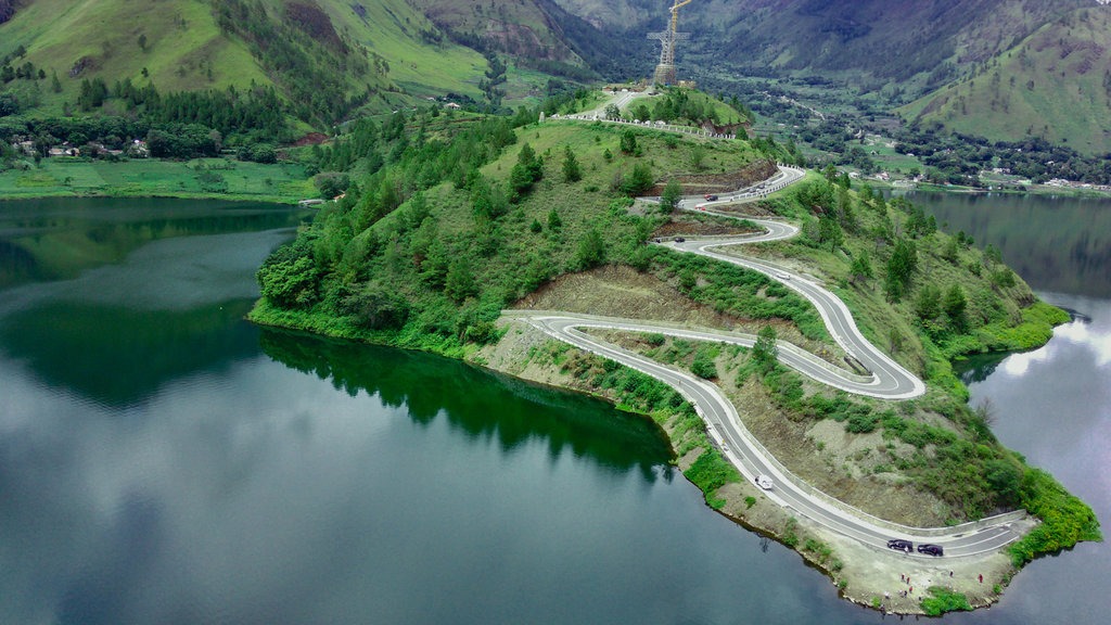 danau-toba-keindahan-permata-sumatra